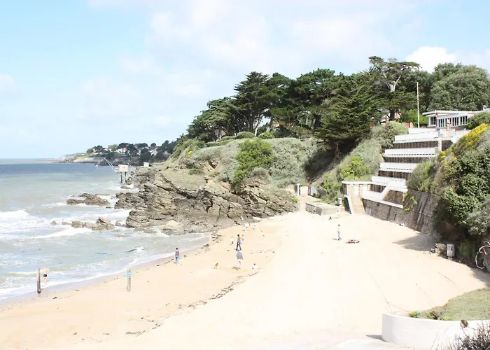 Appartement Vue Mer. A 40M De La Plage.